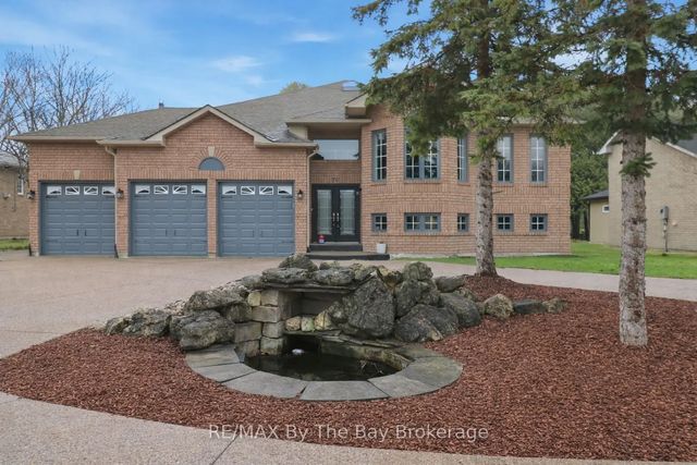 70 Fairway Crescent, Wasaga Beach