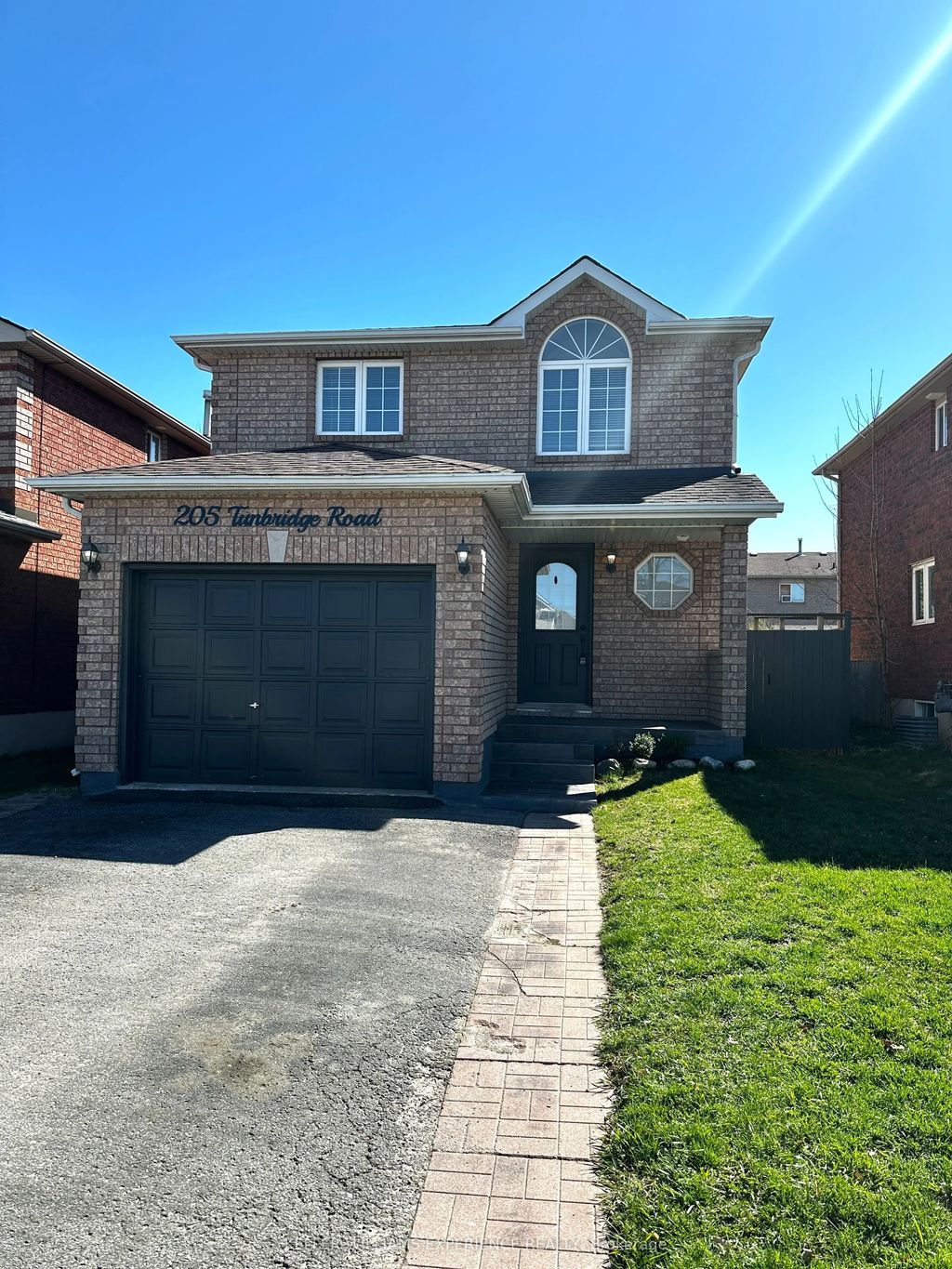 205 Tunbridge Road, Barrie