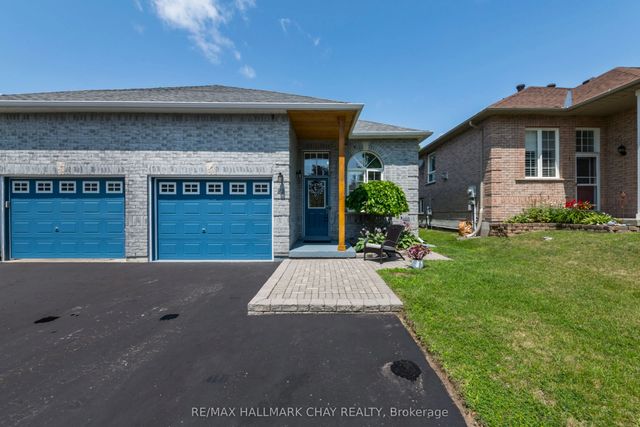 22 Peter Street, Barrie