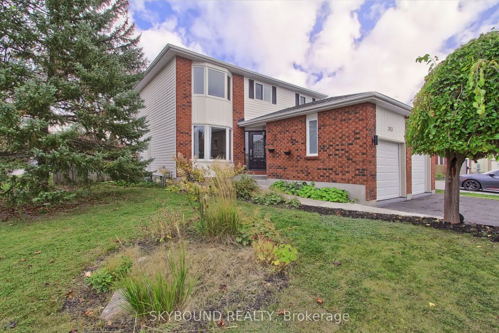 313 Hickling Trail, Barrie