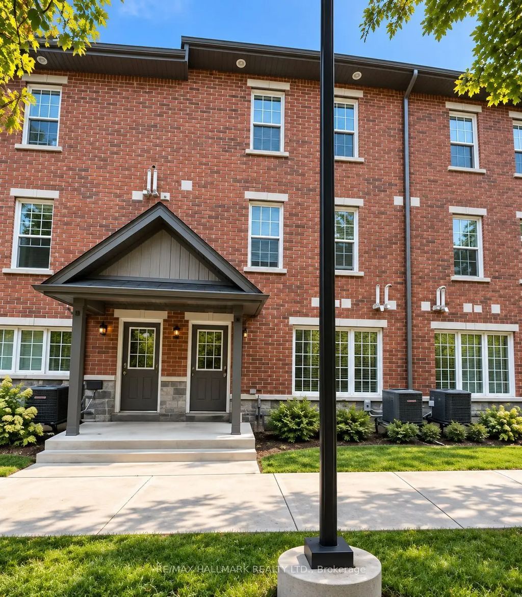242 Penetanguishene Road 10, Barrie
