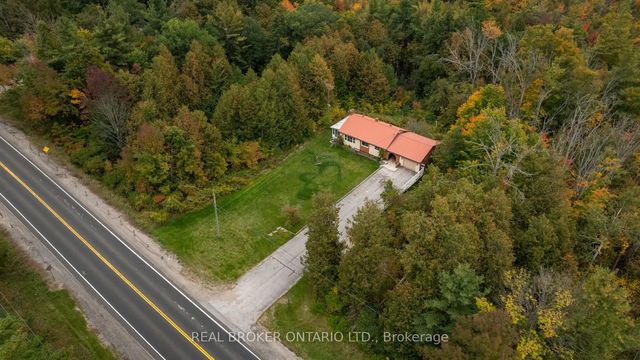 2086 Penetanguishene Road, Springwater