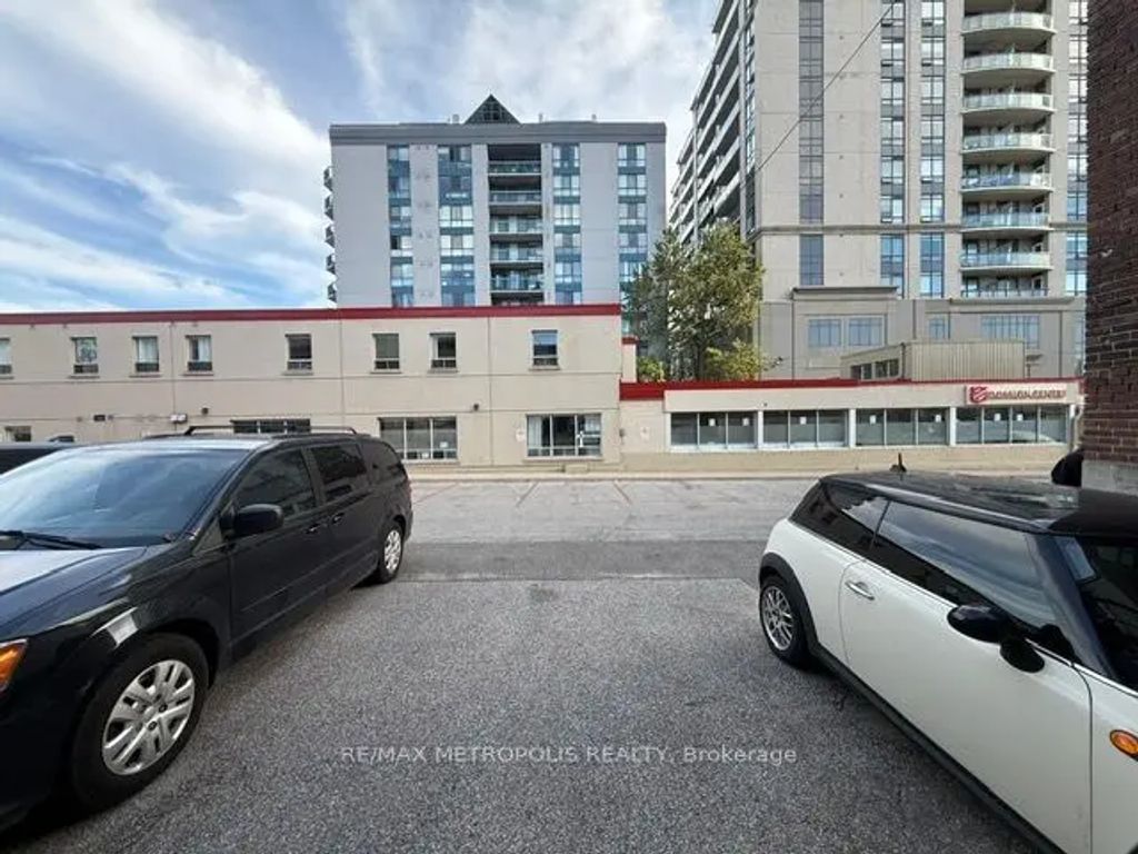 15 Dunlop Street W Back, Barrie