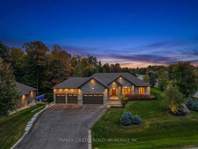 9 Black Creek Trail, Springwater