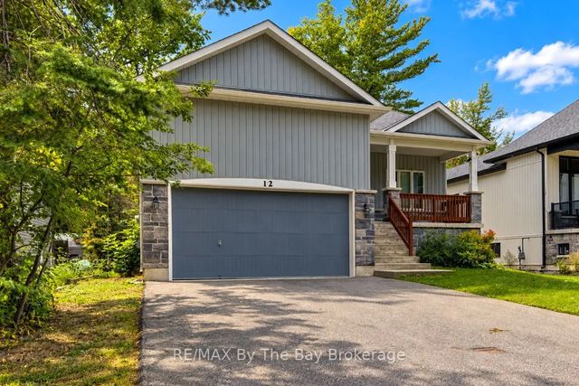 12 51st Street S, Wasaga Beach