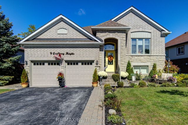 9 Cranberry Heights, Wasaga Beach