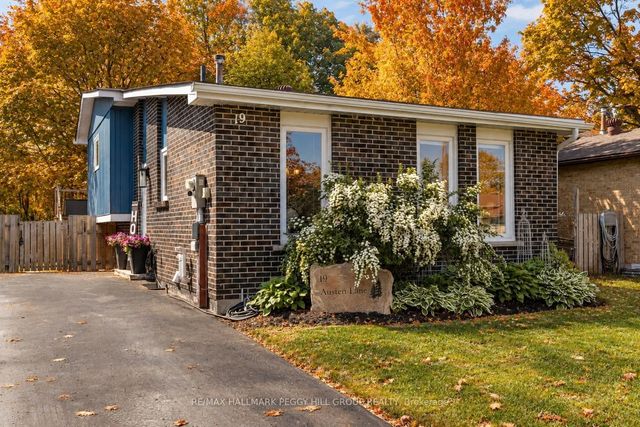 19 Austen Lane, Barrie