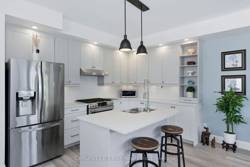 67 Discovery Trail, Midland