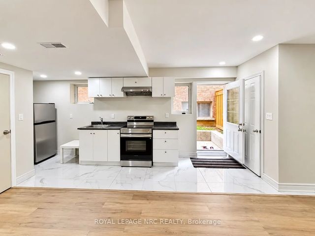 3017 Annalysse Drive, Orillia