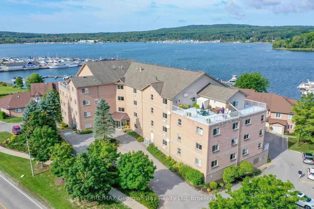 4 Beck Boulevard 307, Penetanguishene