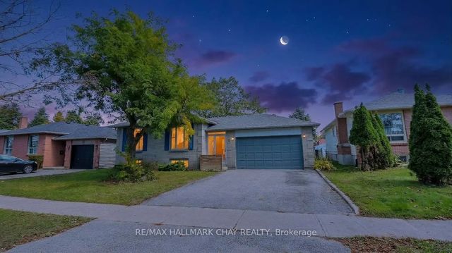9 Bronte Crescent, Barrie