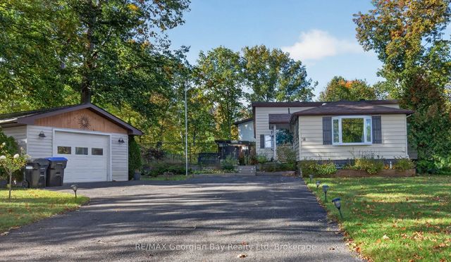 18 Sallows Drive, Tay