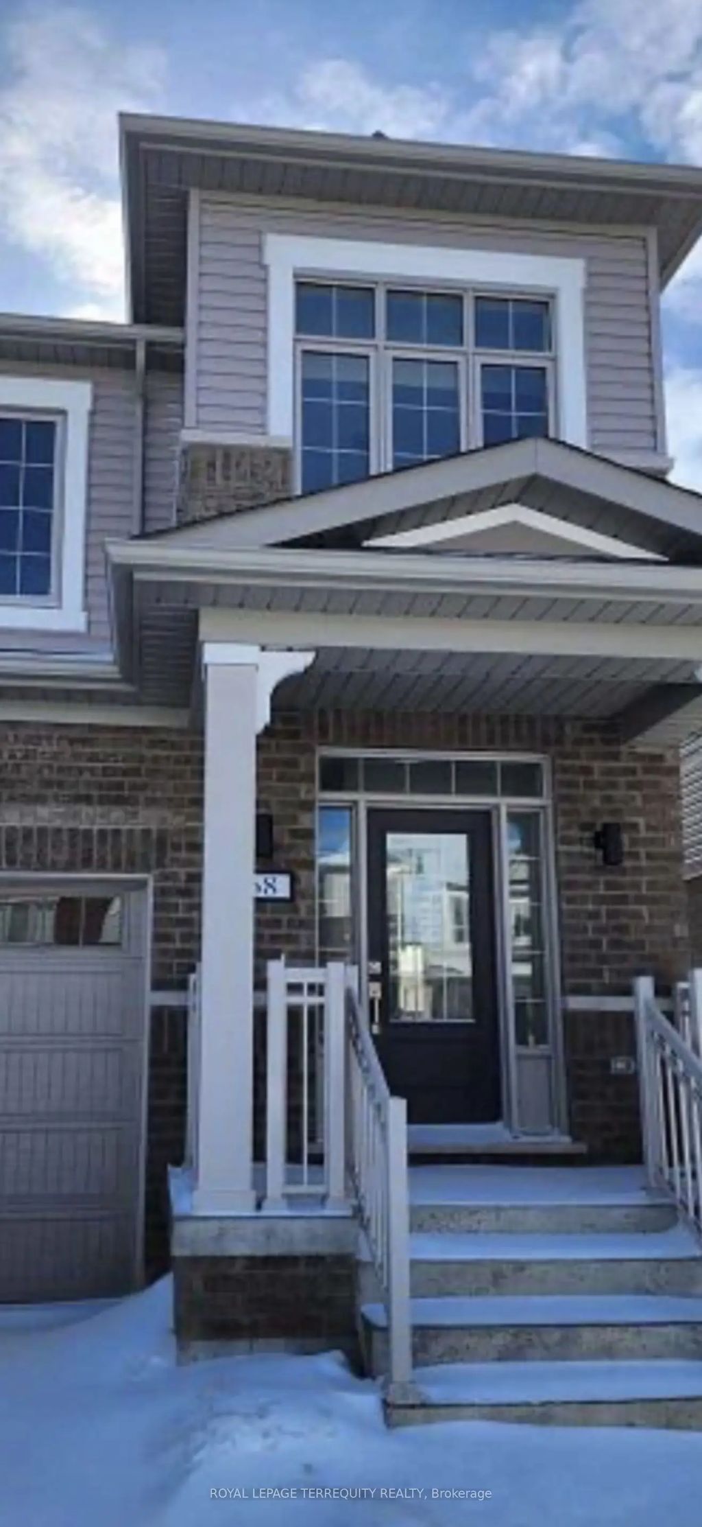 68 Copperhill Heights, Barrie