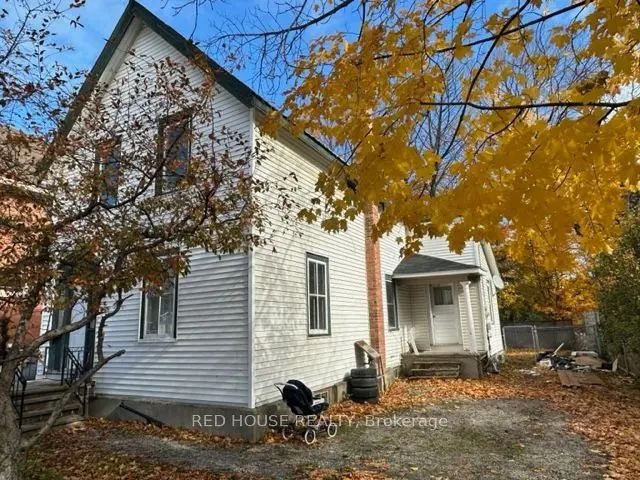 150 West Street N, Orillia