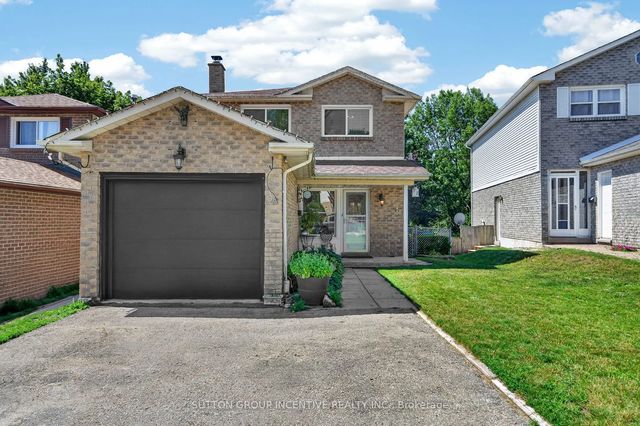 26 Fox Run, Barrie