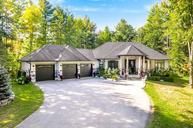 2 Sycamore Circle, Springwater