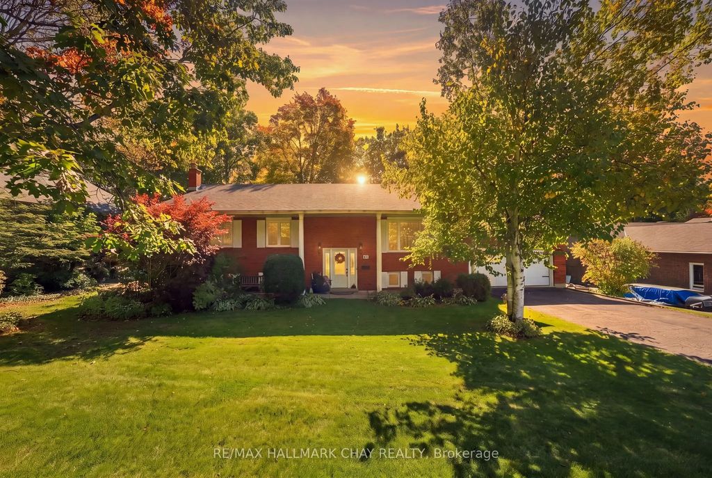 57 Belmont Crescent, Springwater