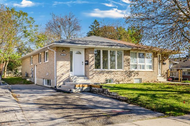 22a Bernick Drive Lower, Barrie