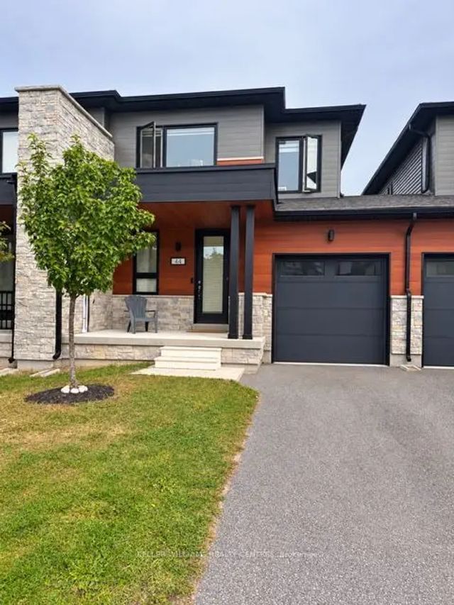 44 Eberhardt Drive, Wasaga Beach