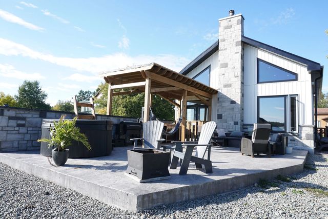 7 Fifth Avenue, Kirkland Lake