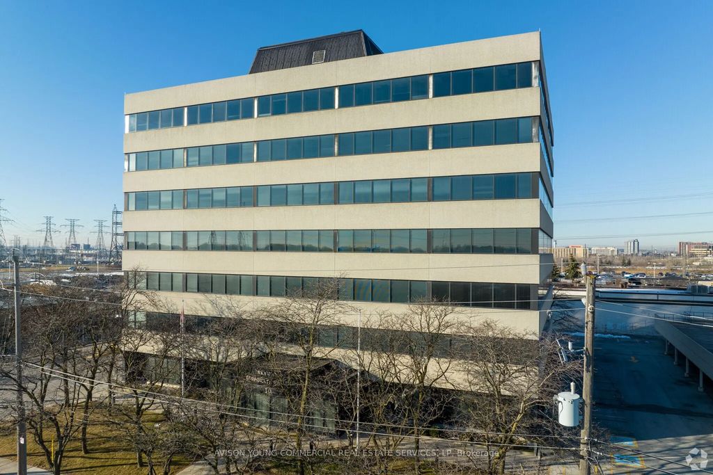 10 Kelfield Street, Toronto W10