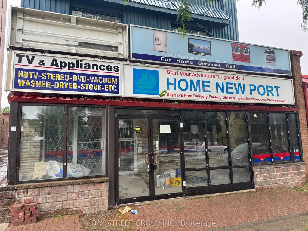 2386 Lake Shore Boulevard W, Toronto W06