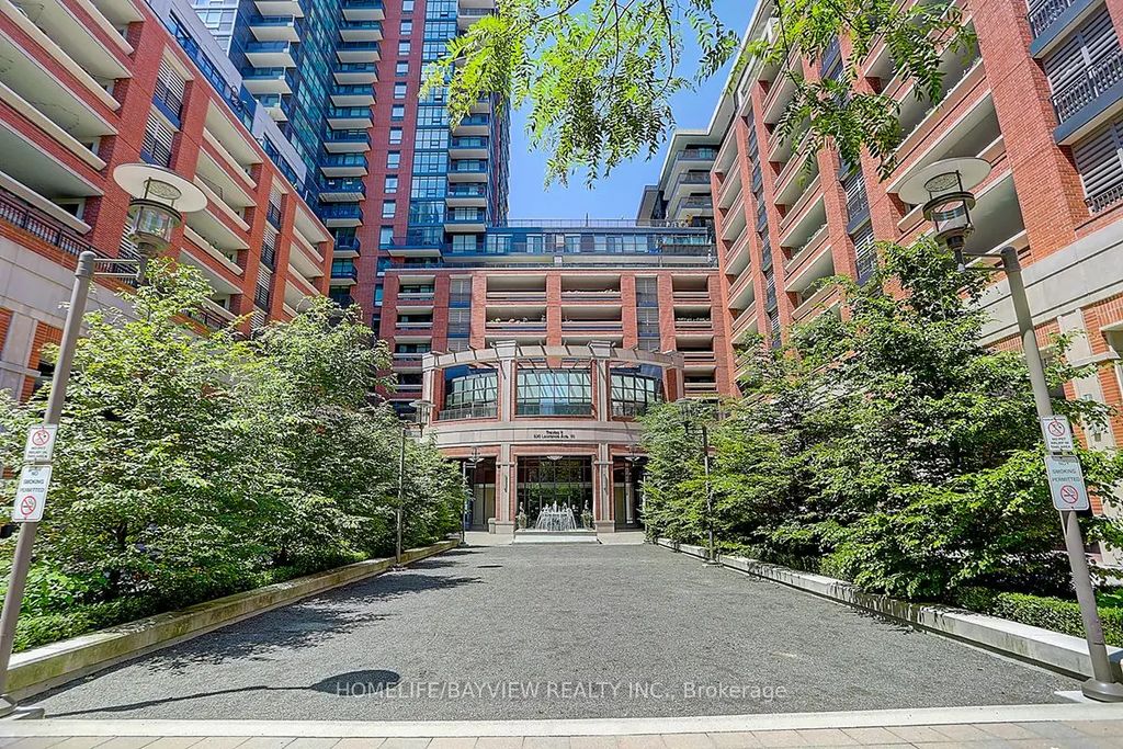 830 Lawrence Avenue W 2204, Toronto W04