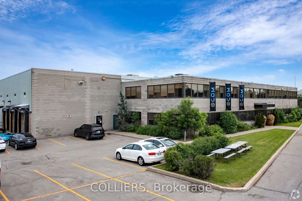 945 Wilson Avenue 101, Toronto W05
