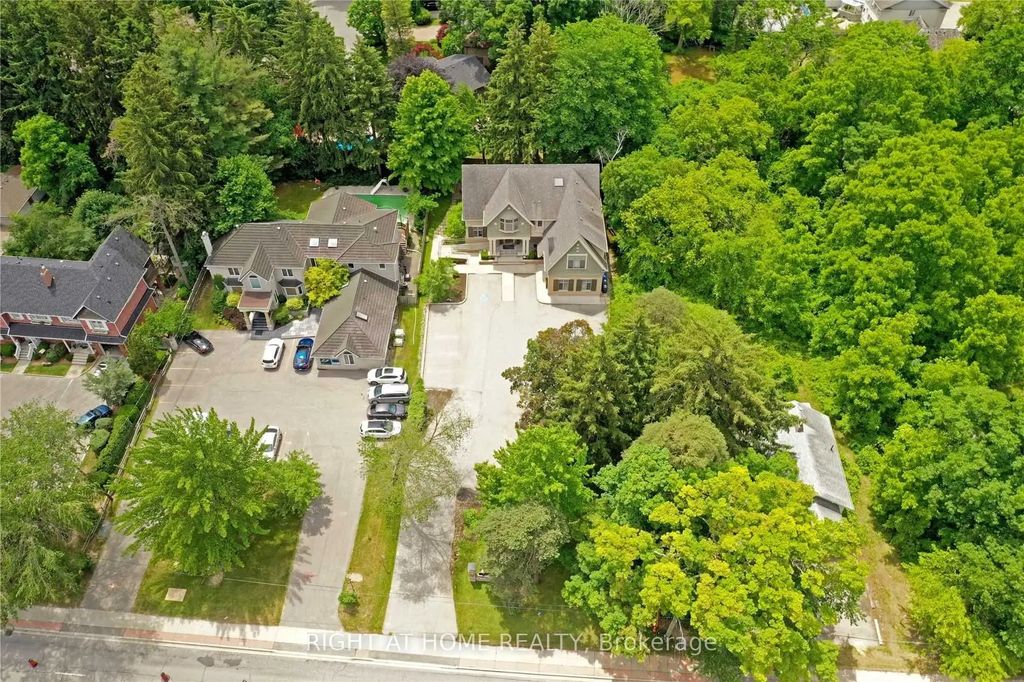 1440 Hurontario Street, Mississauga
