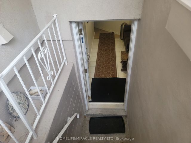 1252 Hillhurst Road Basement, Oakville