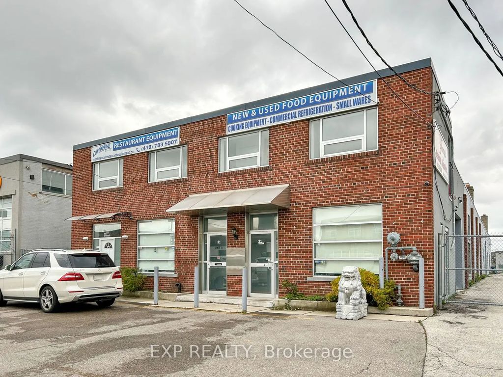31 Milford Avenue, Toronto W04