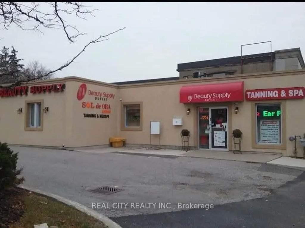365 Main Street N, Brampton