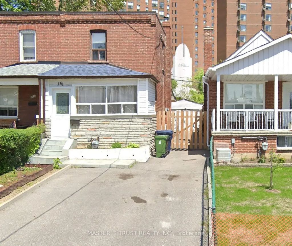 151 Dynevor Road Lower, Toronto W03