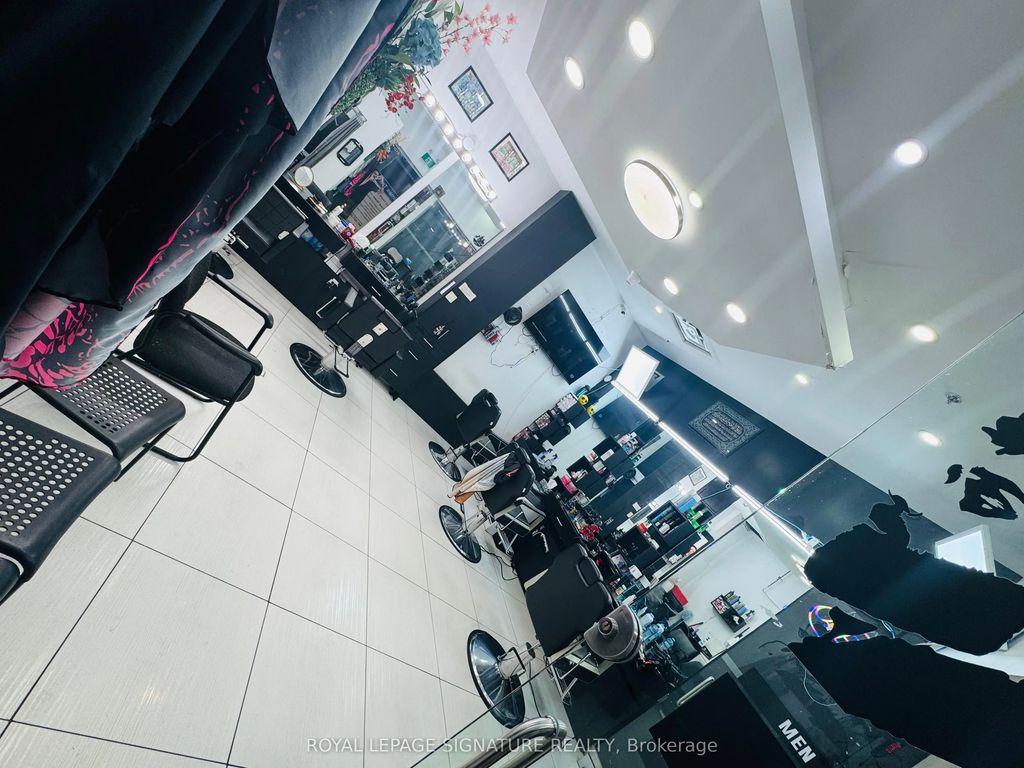 7205 Goreway Drive 1c13-1c14 (75 & 76), Mississauga