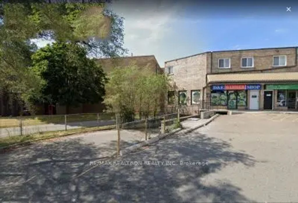 959 Albion Road, Toronto W10