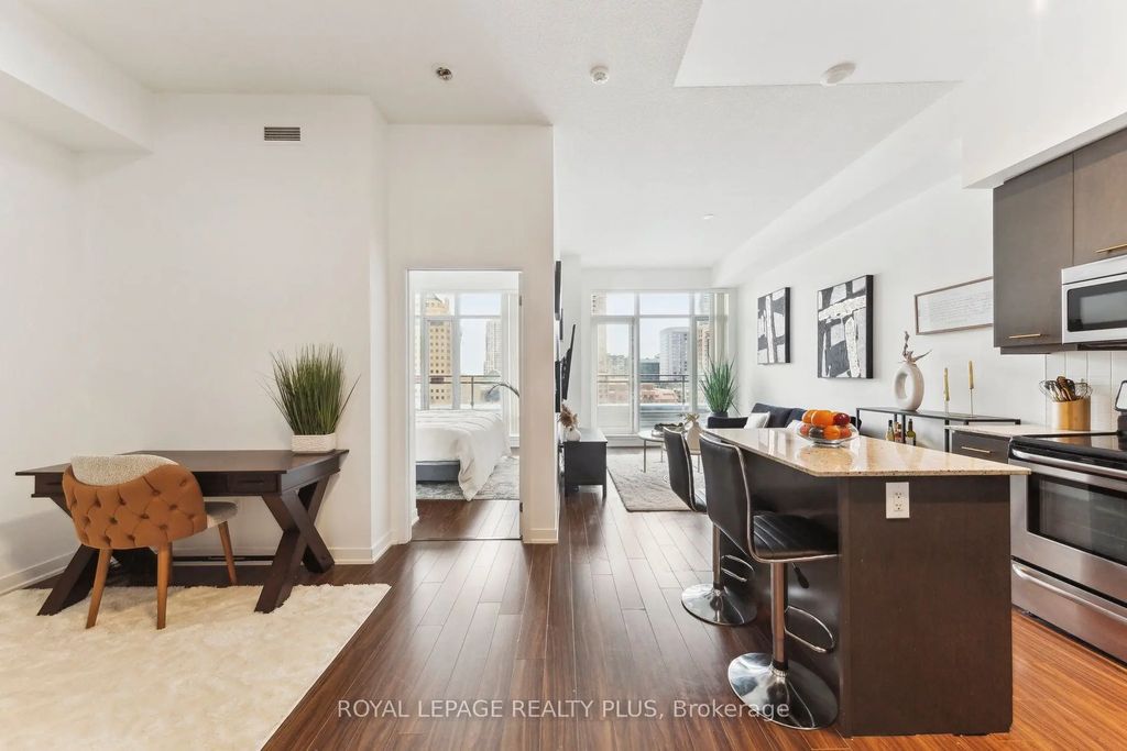 365 Prince Of Wales Drive 603, Mississauga