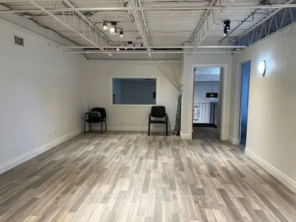 116 Tycos Drive, Toronto W04