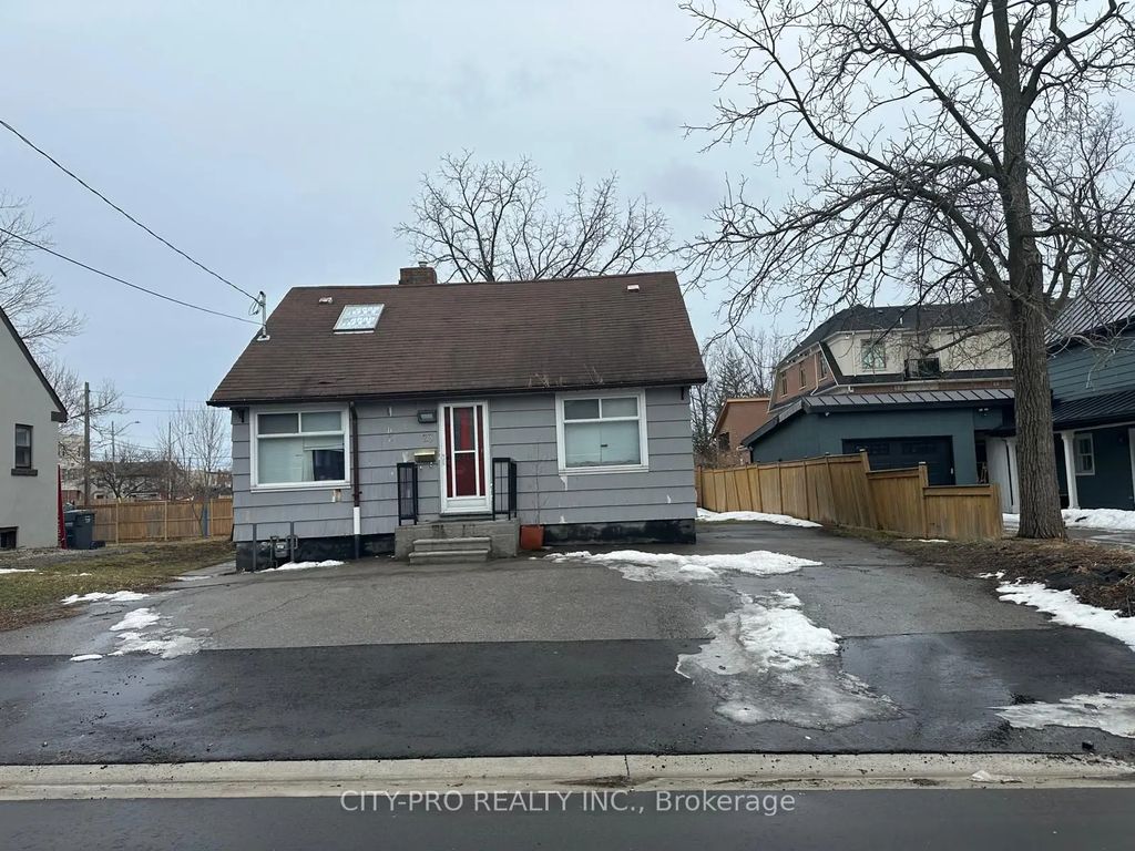 23 Pearl Street, Mississauga