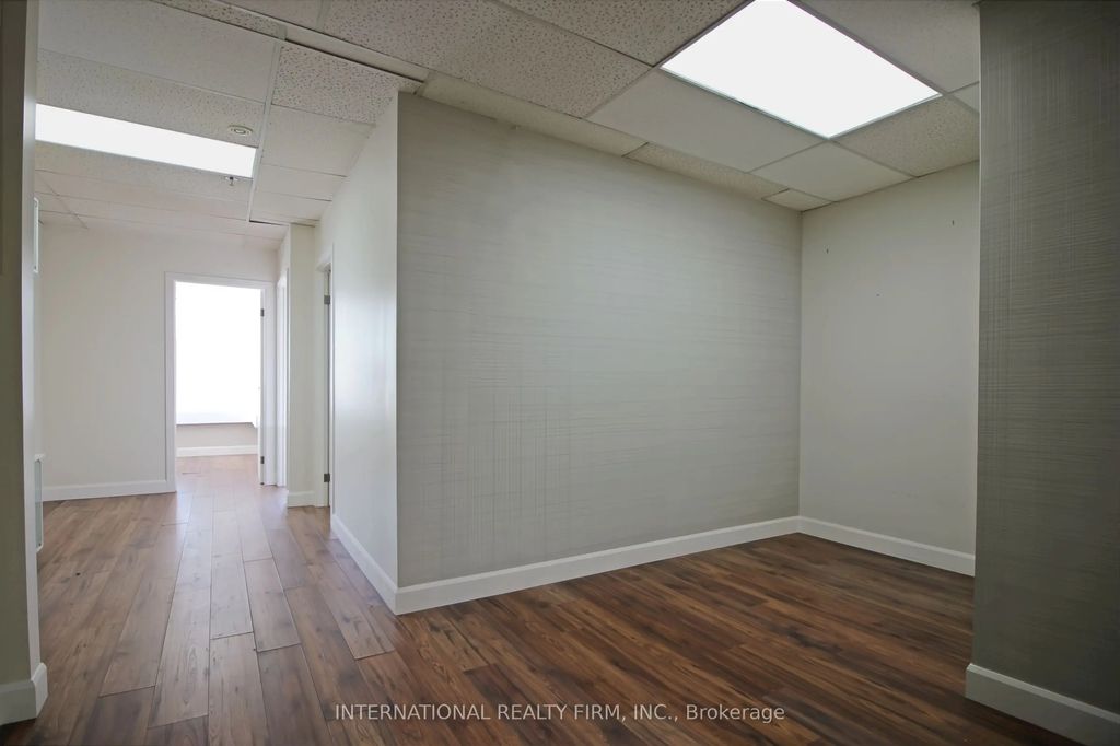 1635 Lawrence Avenue W 204a, Toronto W04