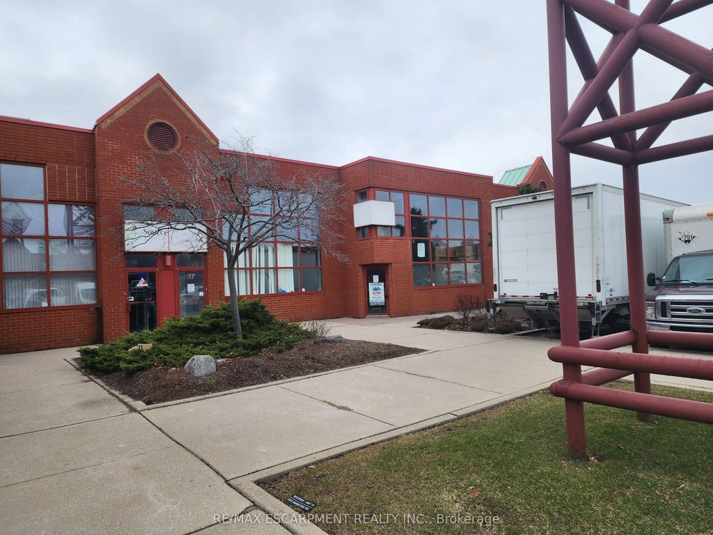 5100 South Service Road 38, Burlington