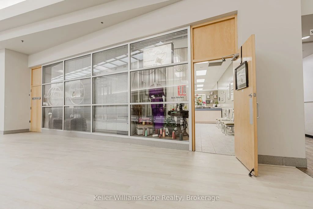 777 Guelph Line, Burlington