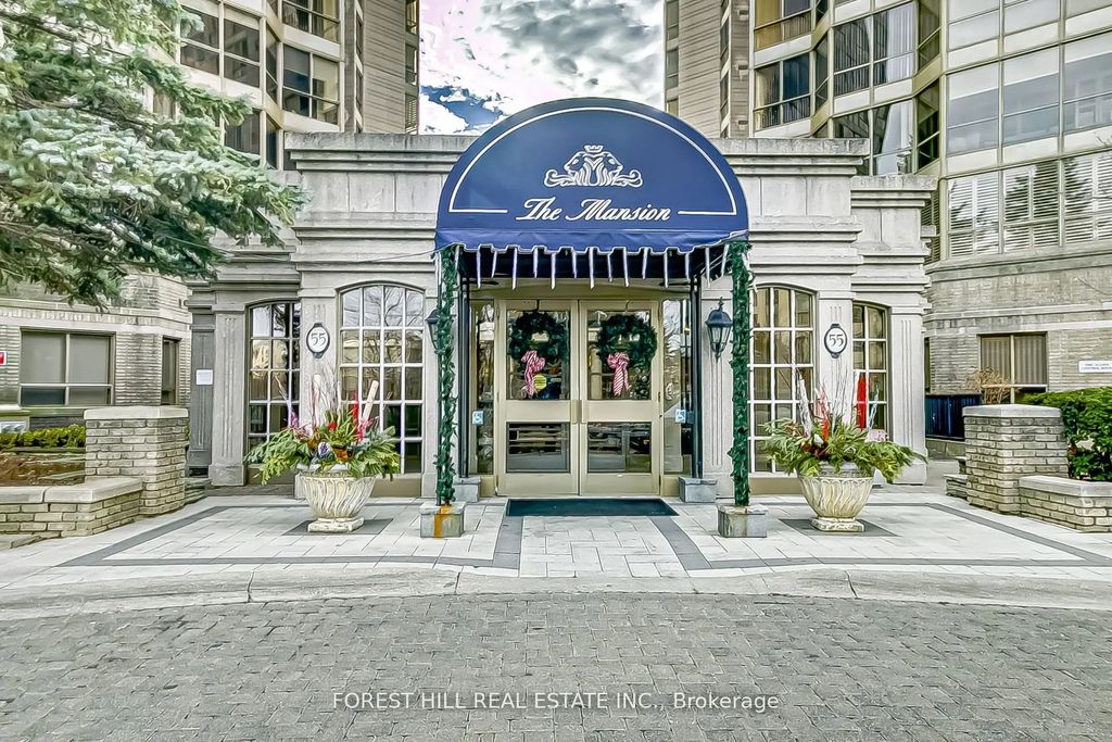 55 Kingsbridge Garden Circle Ph7, Mississauga