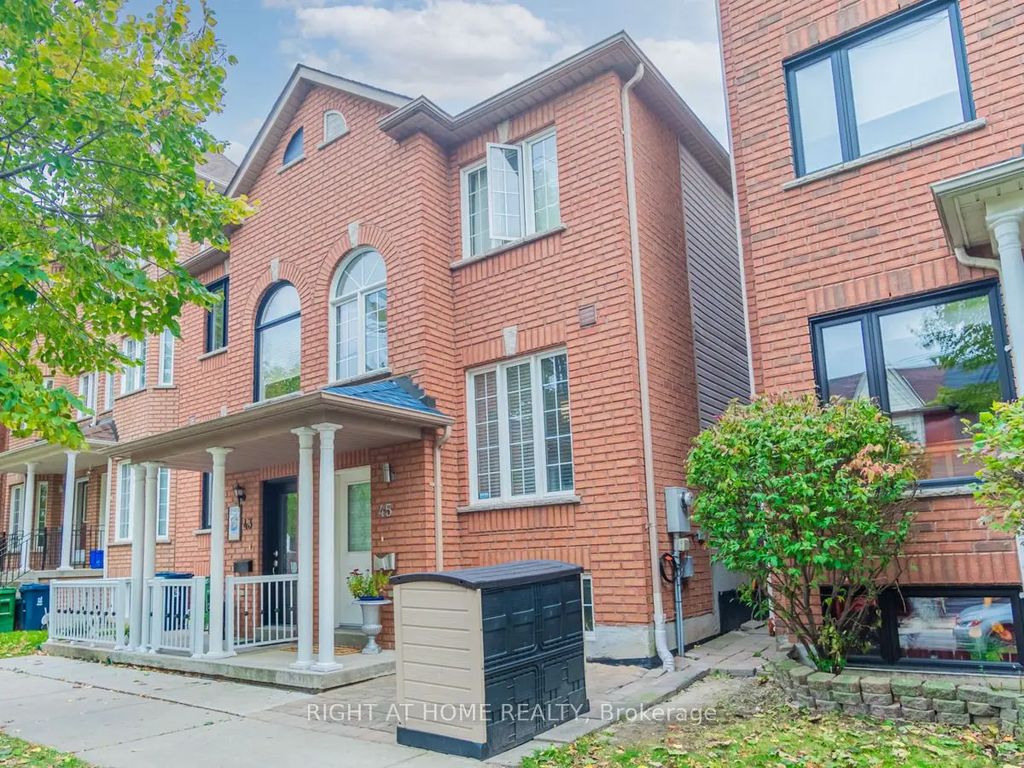 45 Rutland Street, Toronto W03