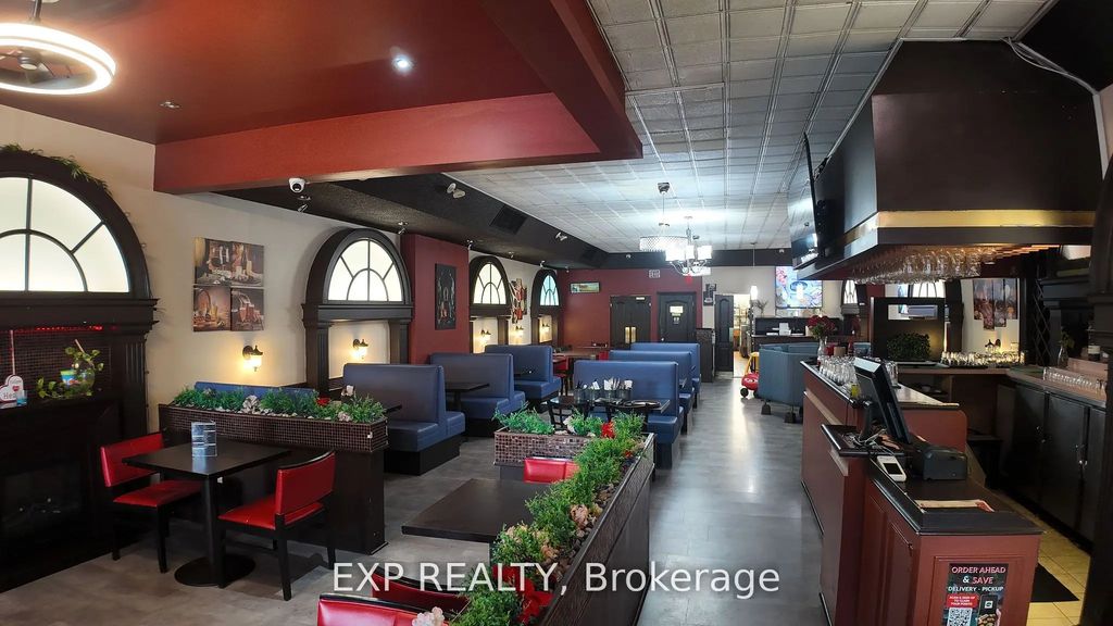 380 Lakeshore Road, Mississauga