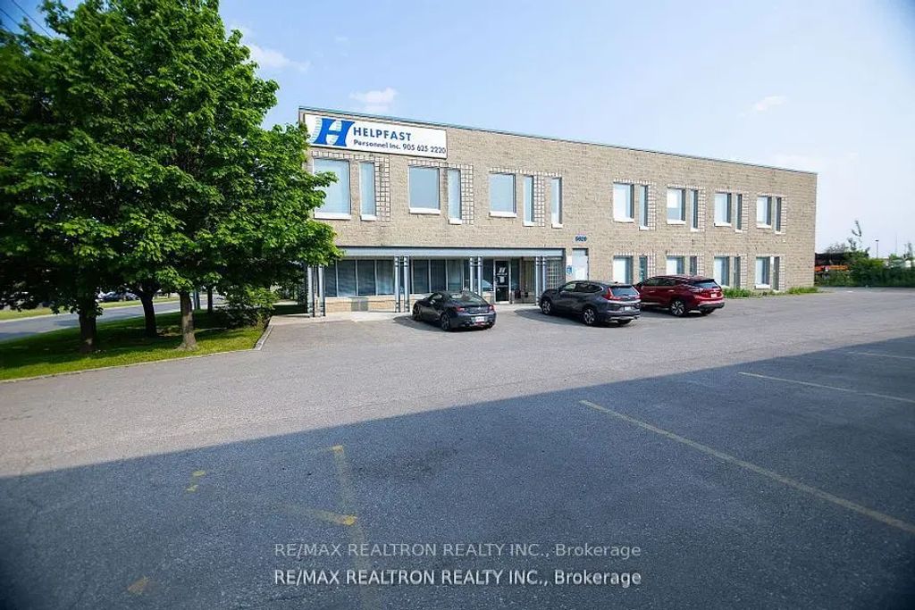 5920 N Atlantic Drive S, Mississauga