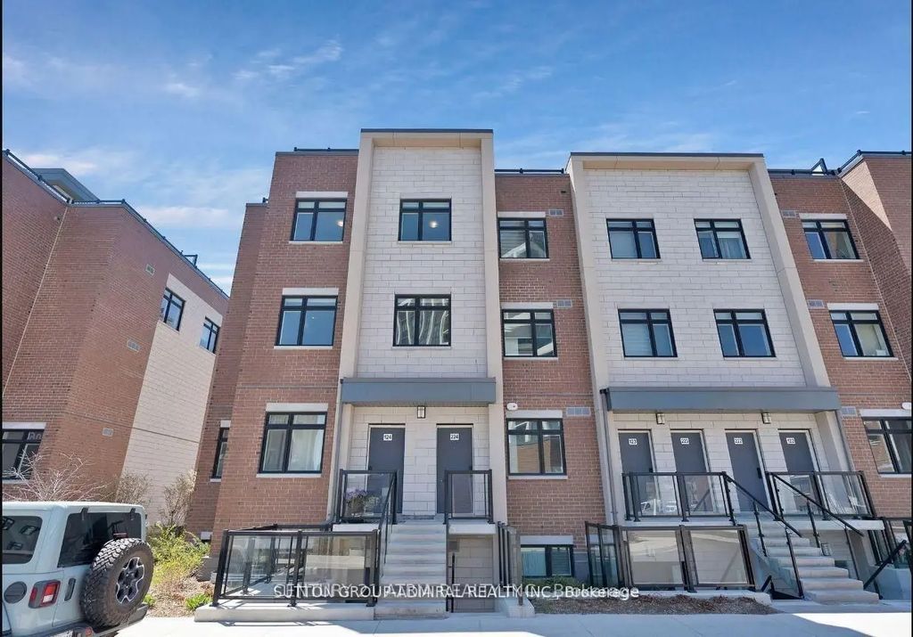 1085 Douglas Mccurdy Common 212, Mississauga