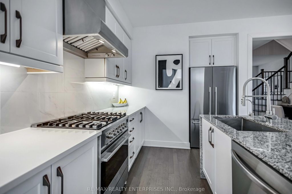 2497 Littlefield Crescent, Oakville