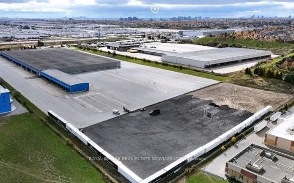 2600 North Park Drive Opt. 7, Brampton