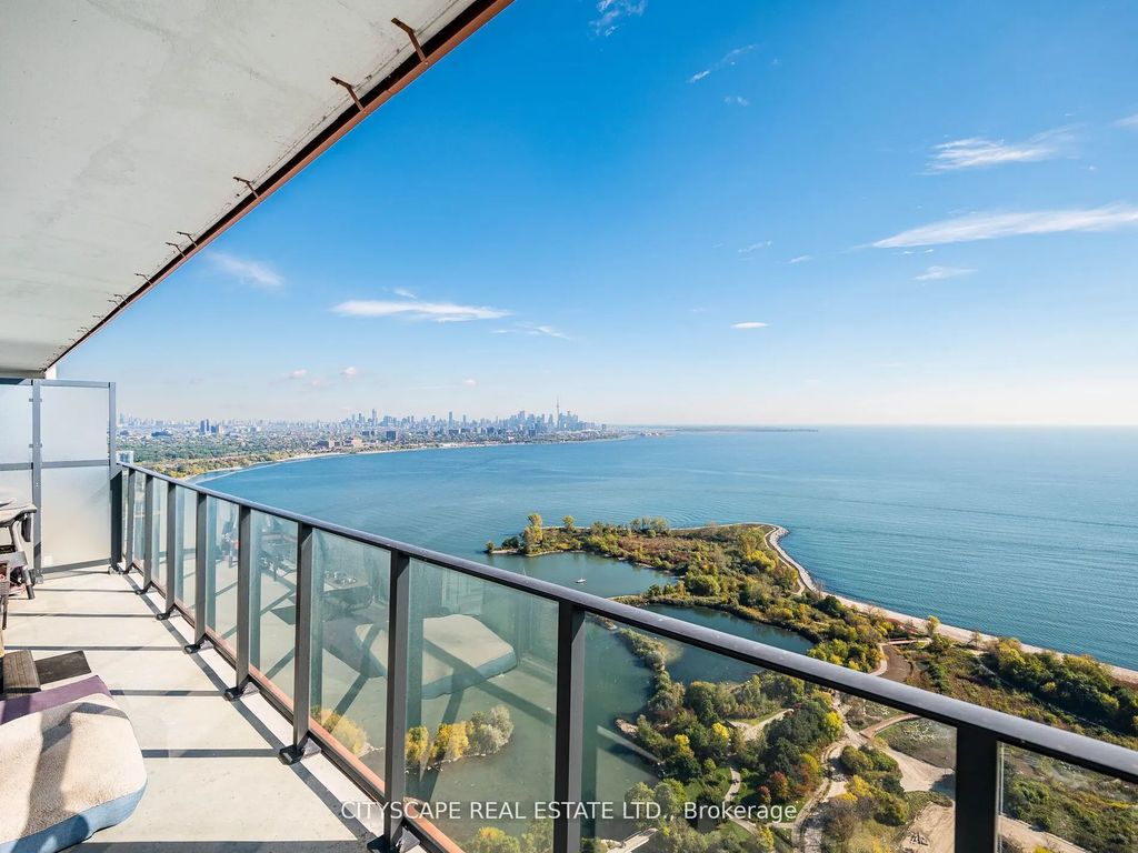 20 Shore Breeze Drive 4410, Toronto W06