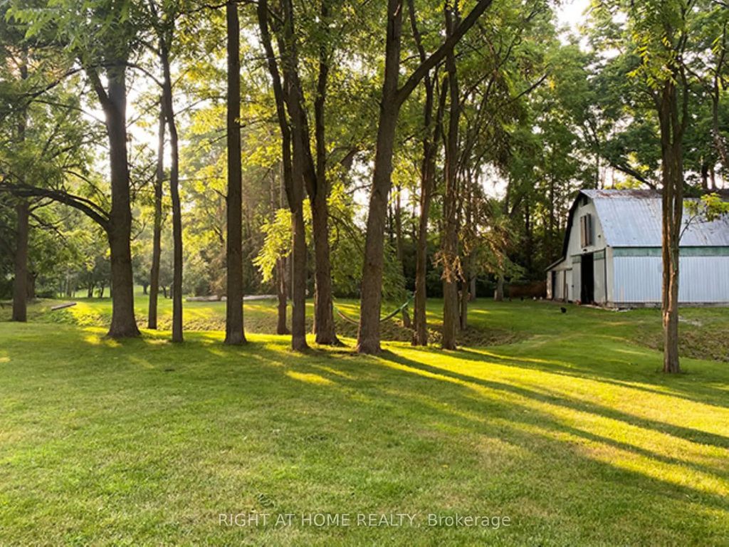 7454 Old Church Road, Caledon